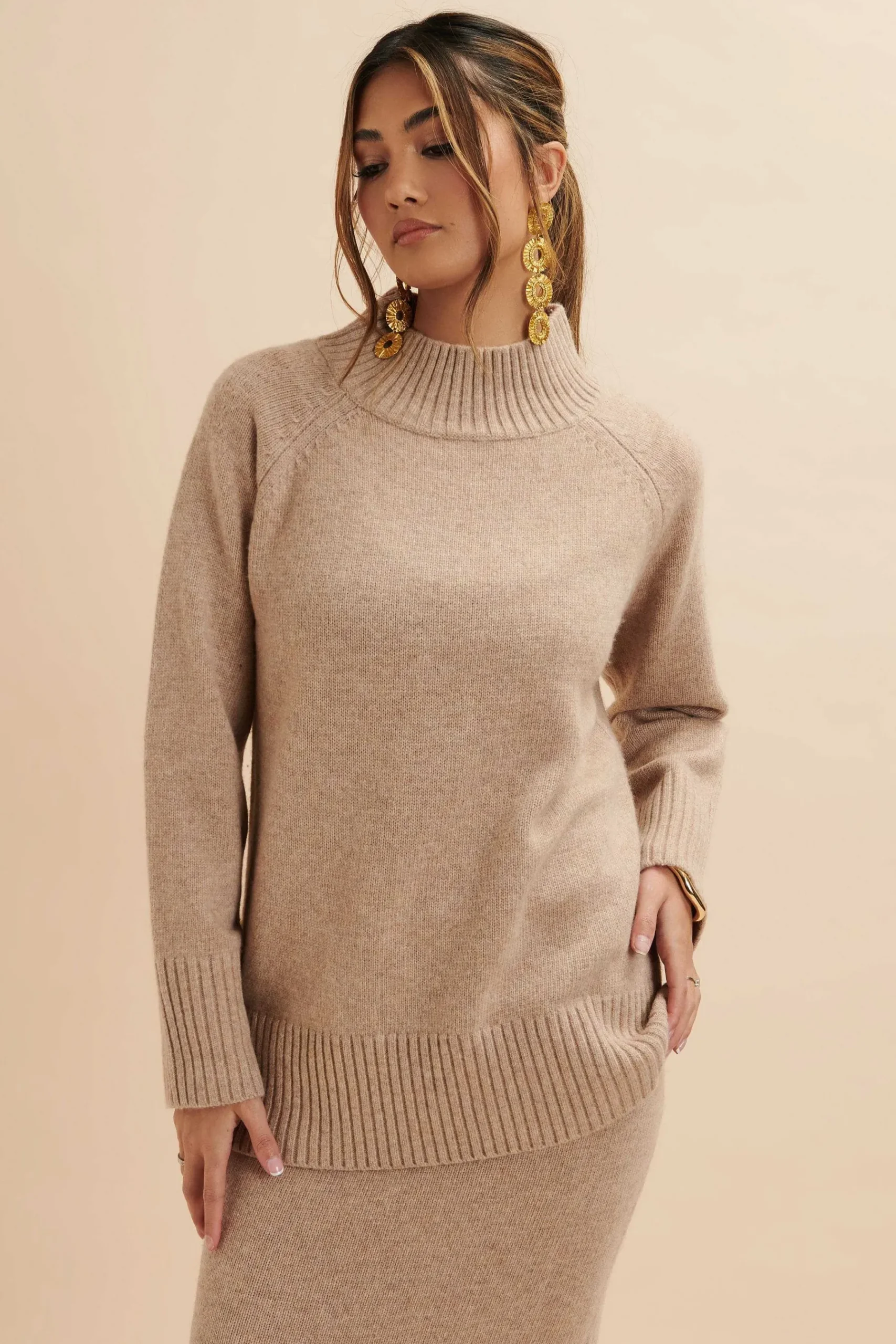Amari Knitted Cashmere Blend Jumper In Beige<Lavish Alice Shop