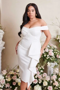 Eden Curve Off Shoulder Ruffle Midi Dress In White<Lavish Alice Shop