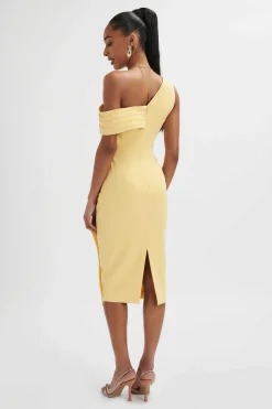 Hannah Pleated Asymmetric Off Shoulder Midi Dress In Pastel Yellow<Lavish Alice Fashion