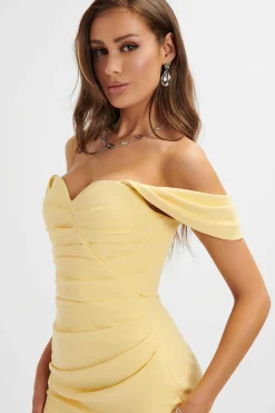 Julia Pleated Bardot Midi Dress In Yellow<Lavish Alice Clearance