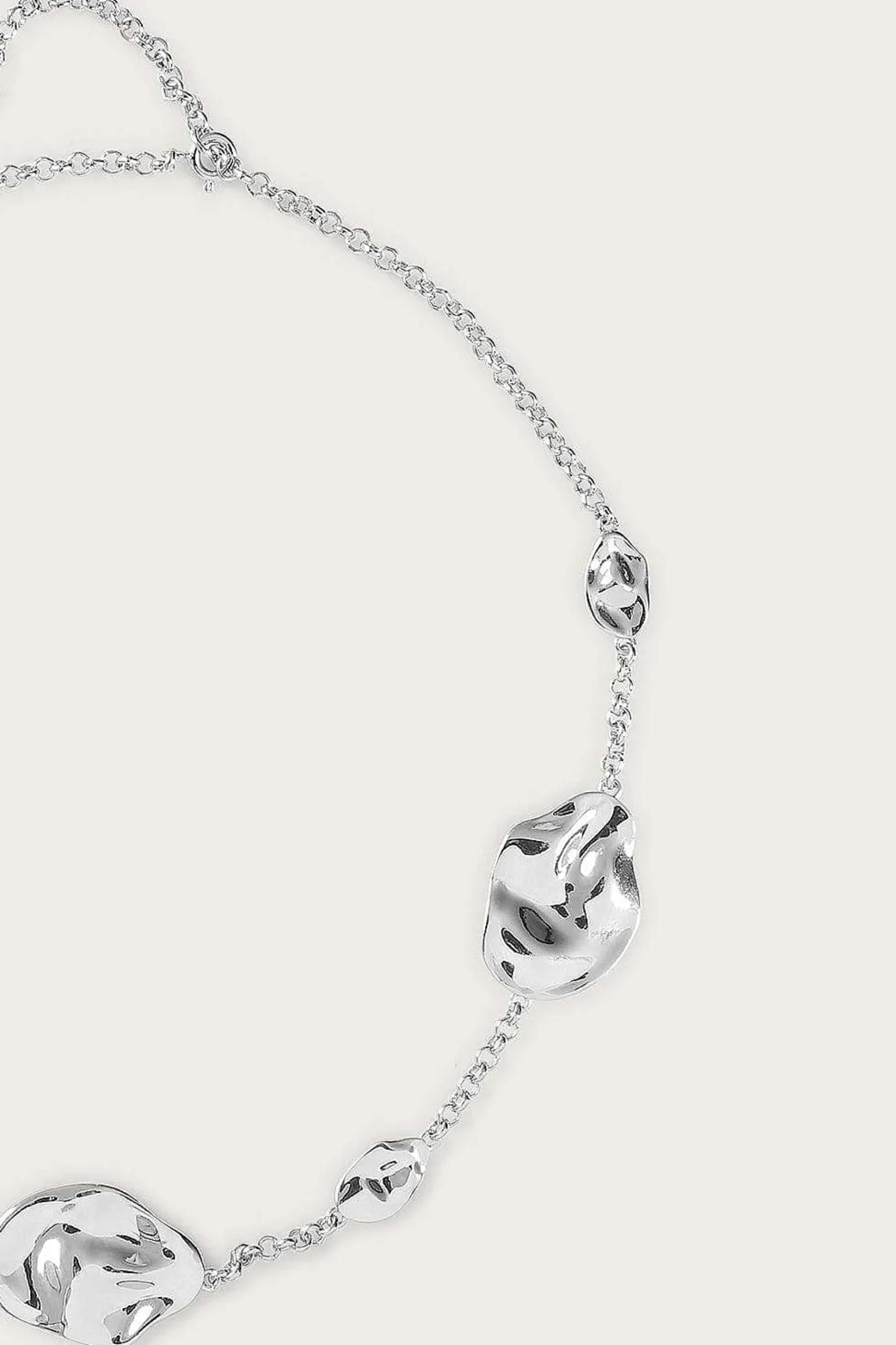 Karia Hammered Effect Oval Charm Silver Necklace<Lavish Alice Cheap