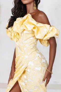 Katie Rose Brocade Off Shoulder Midi Dress In Yellow<Lavish Alice Cheap