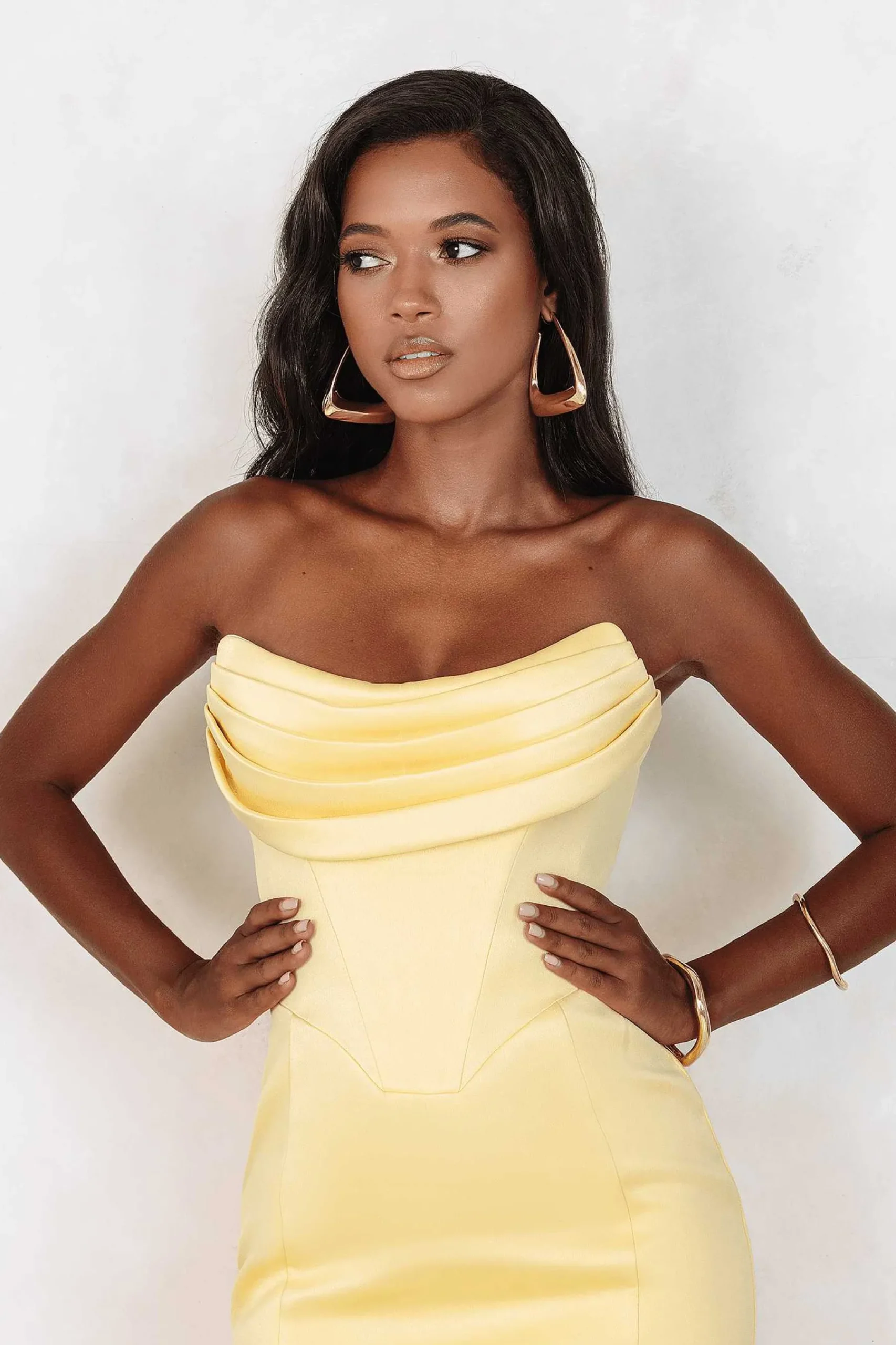 Lucia Cowl Corset Satin Midi Dress In Yellow<Lavish Alice Cheap