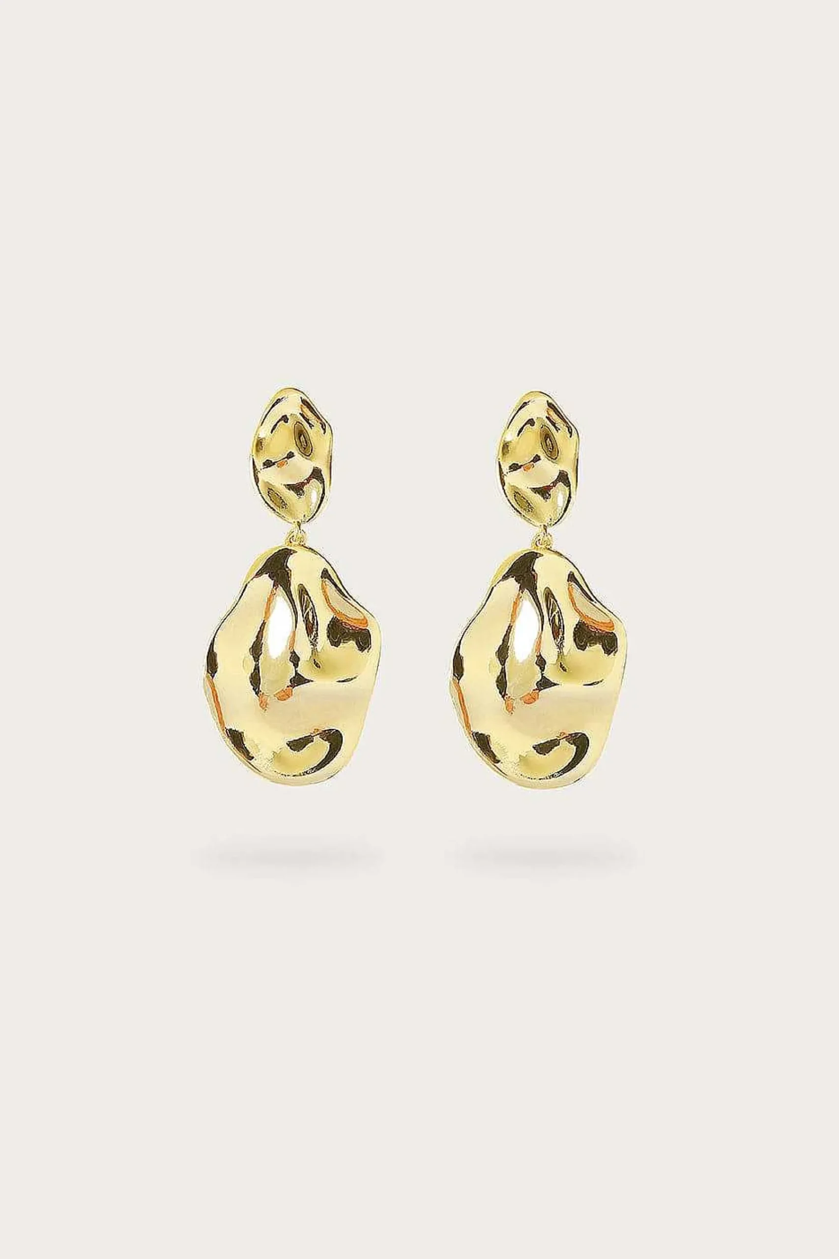 Yasmin Hammered Effect Oval Drop Gold Earrings<Lavish Alice Flash Sale